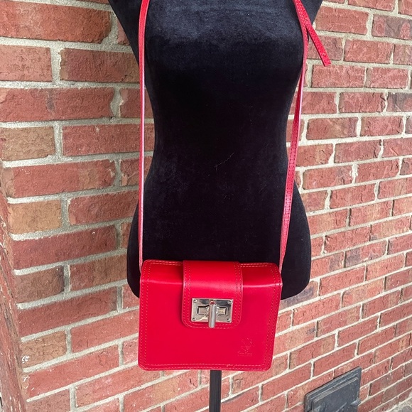 Vera Pelle Made in Italy Red Leather Crossbody Bag - Picture 1 of 8